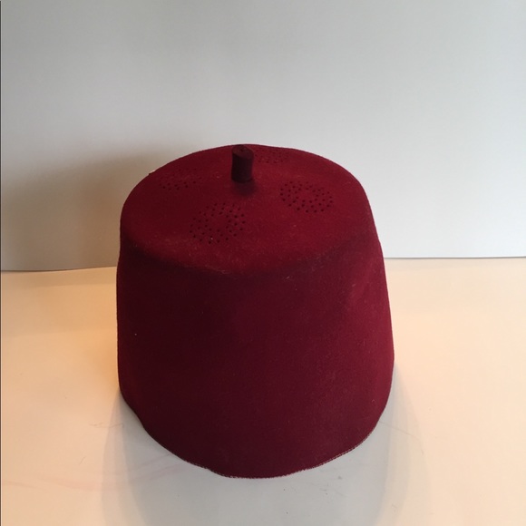 Fez with no tassels - Picture 2 of 3